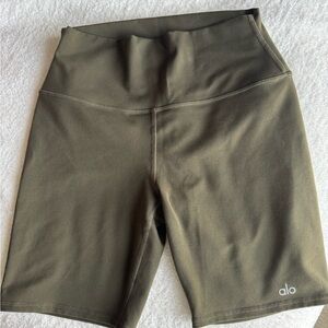 ALO Yoga Olive Green High-Rise Bike Shorts
